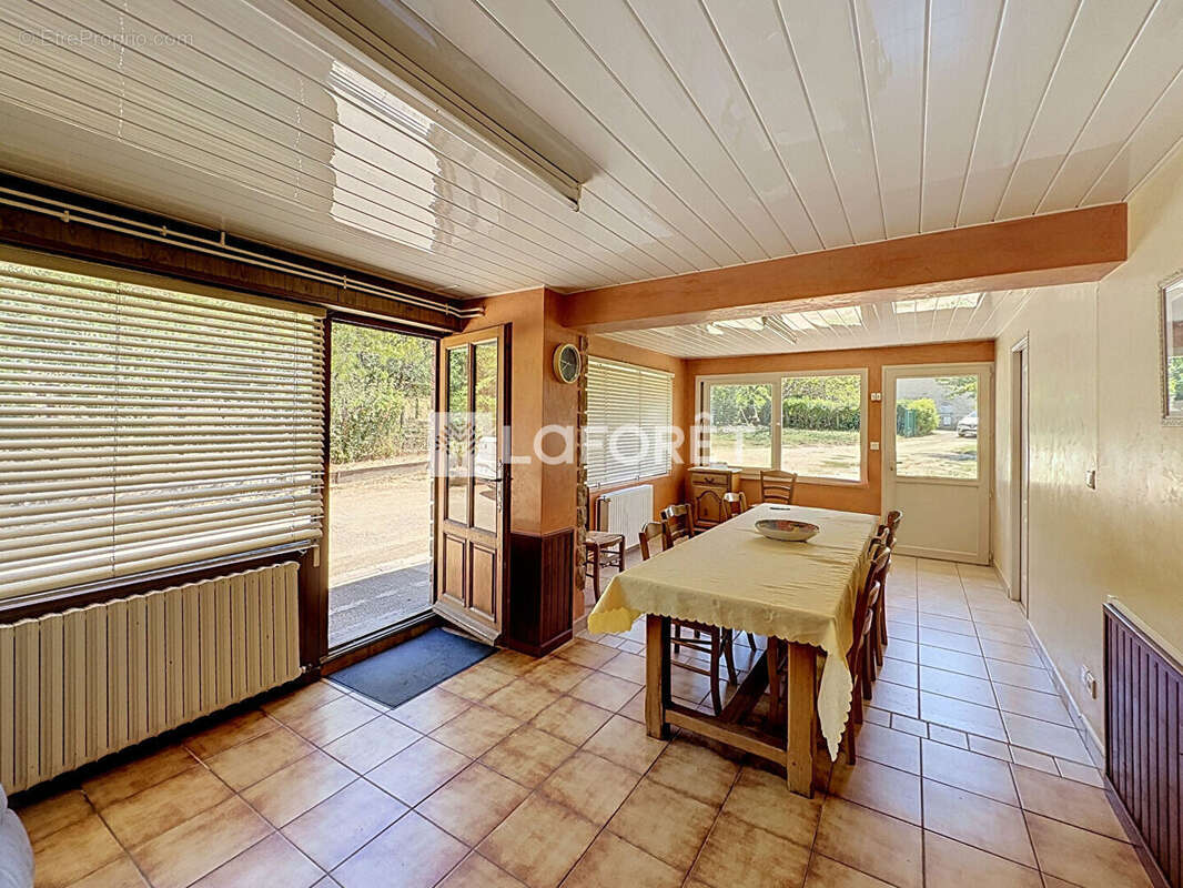 Maison Champagnat 6 pièces 125 m2 - photo 2