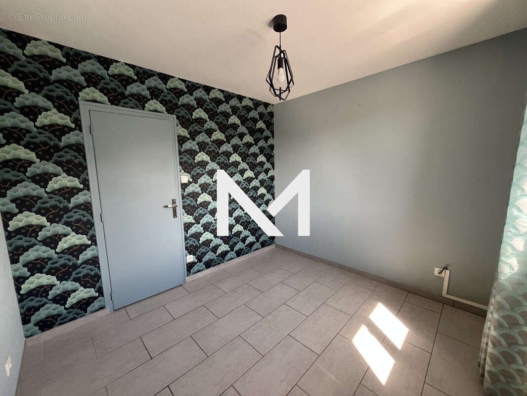 Appartement à SAINT-MARTIN-D'HERES