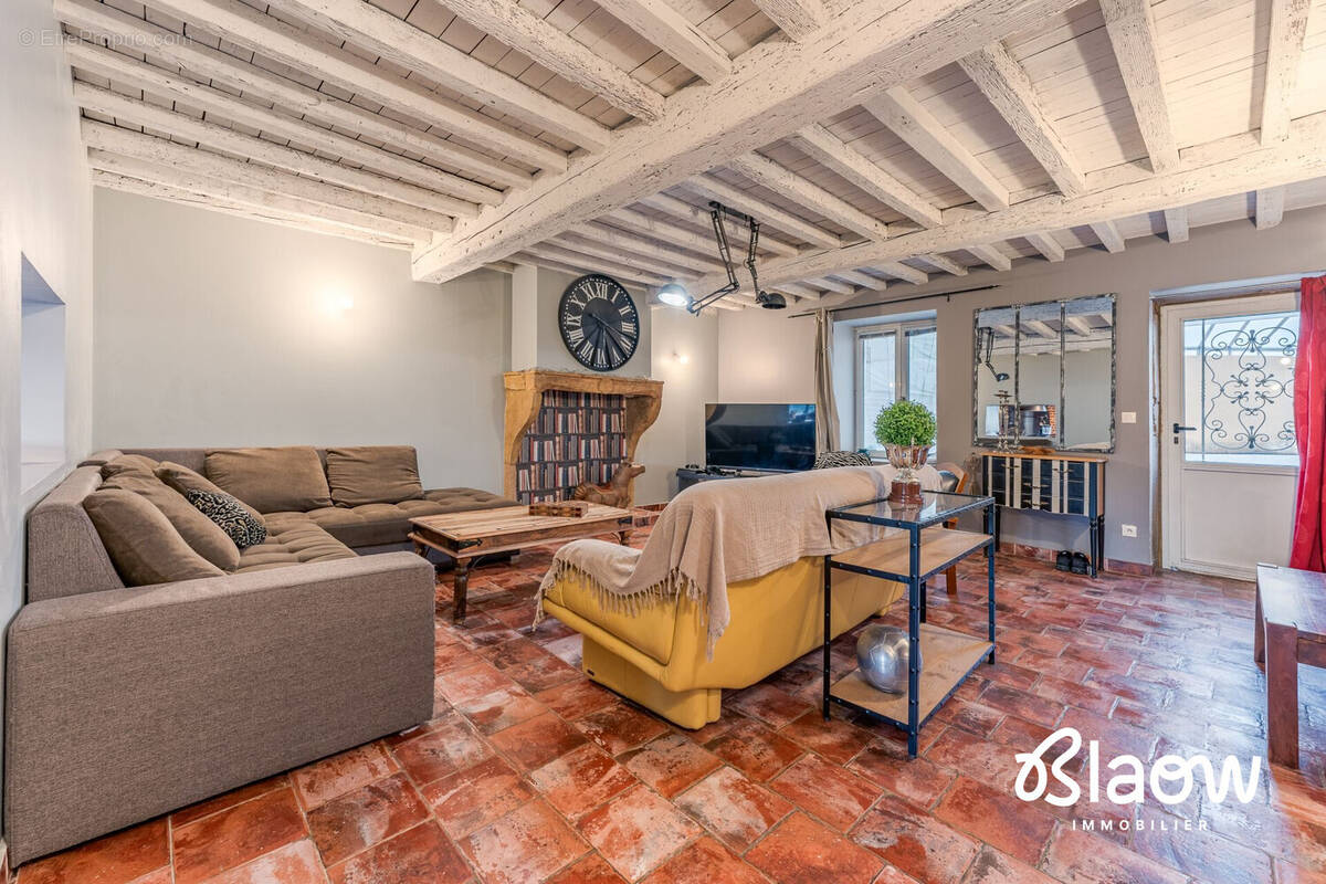 Maison à DECINES-CHARPIEU