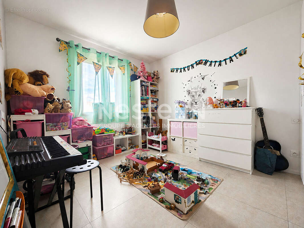 Maison à LA CRAU