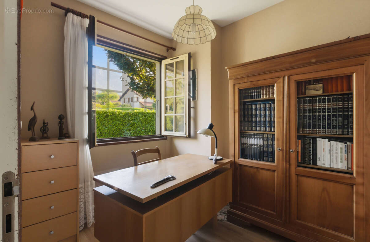 Appartement à SAINT-NAZAIRE-LES-EYMES