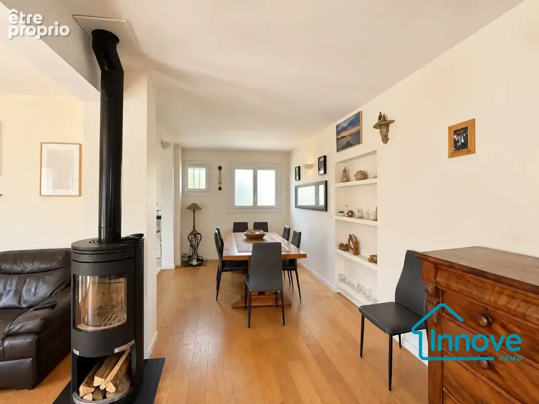 Maison 7 pièces 143 m² à vendre à Les Clayes-Sous-Bois (78340) - photo 4