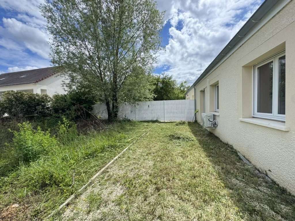Maison à AUXONNE