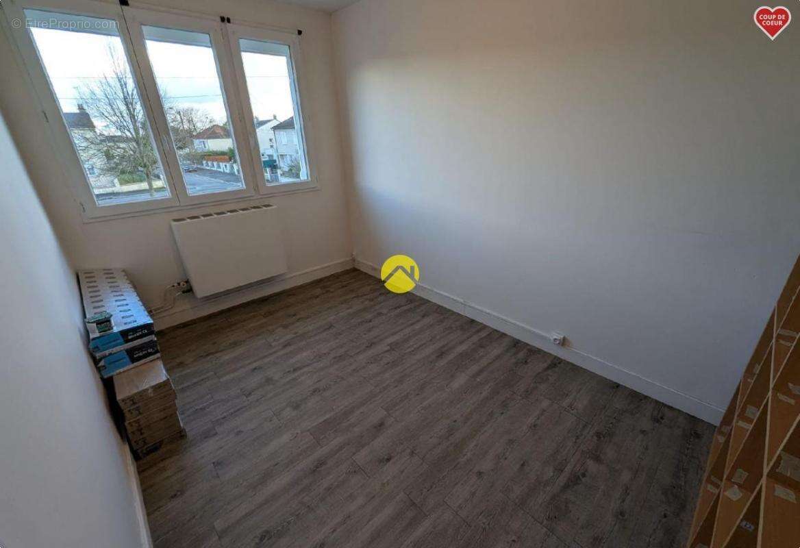 Maison à SAINT-DOULCHARD