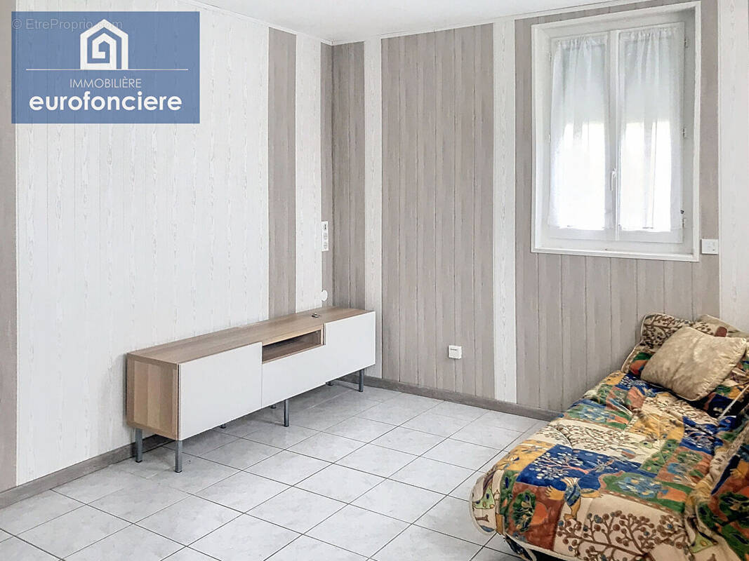 Appartement à AIX-EN-OTHE