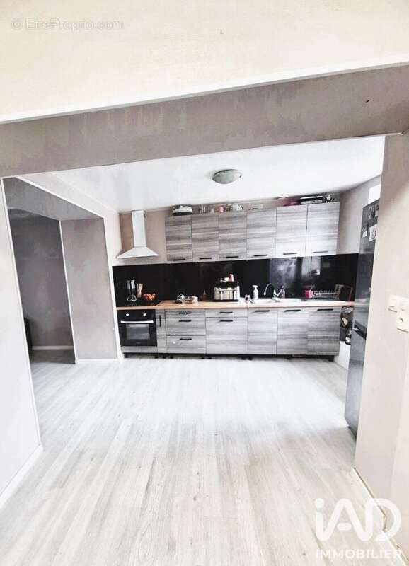 Photo 2 - Appartement à DESCARTES