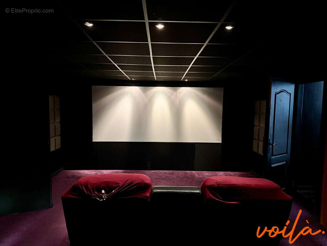 REF : ATYPIQUE7-Maison en pierre, 5 chambres - appartement - local commercial - piscine - jardin - ancienne cave vigneronne - photo 15
