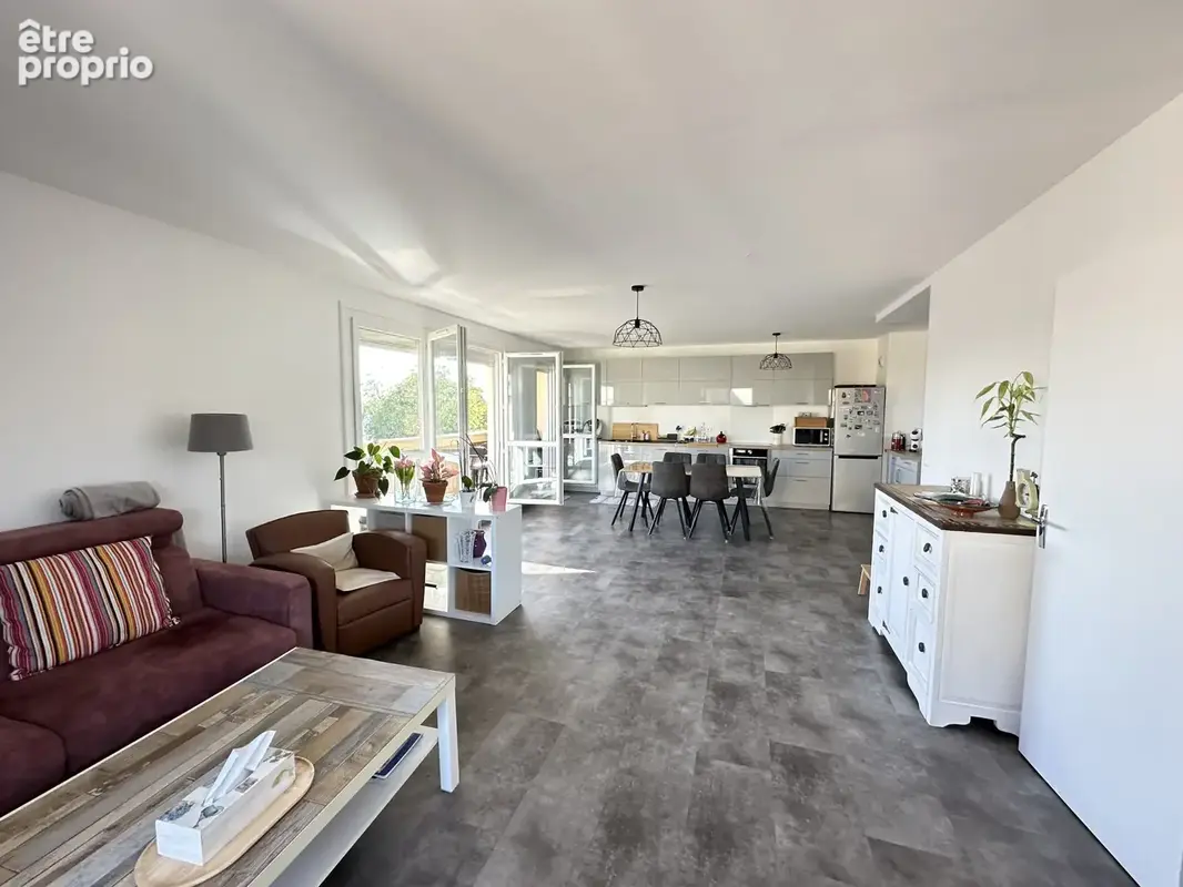 F3 sans vis-a-vis + 2  balcons - photo 6
