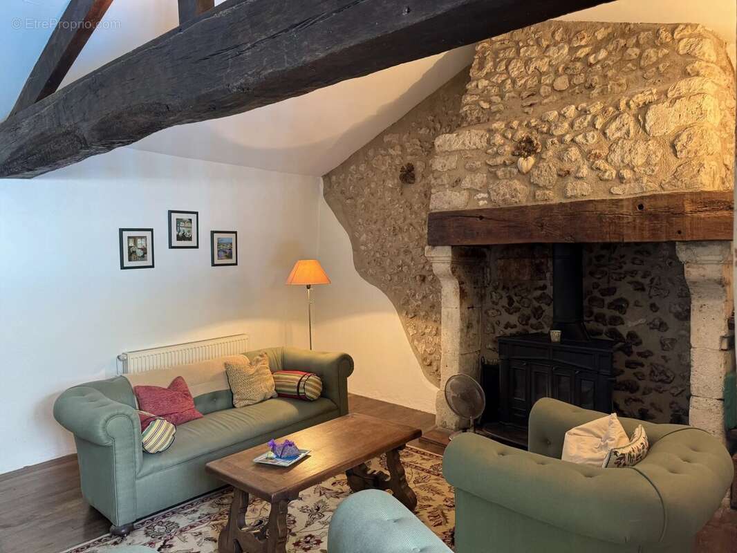 Appartement à BERTRIC-BUREE