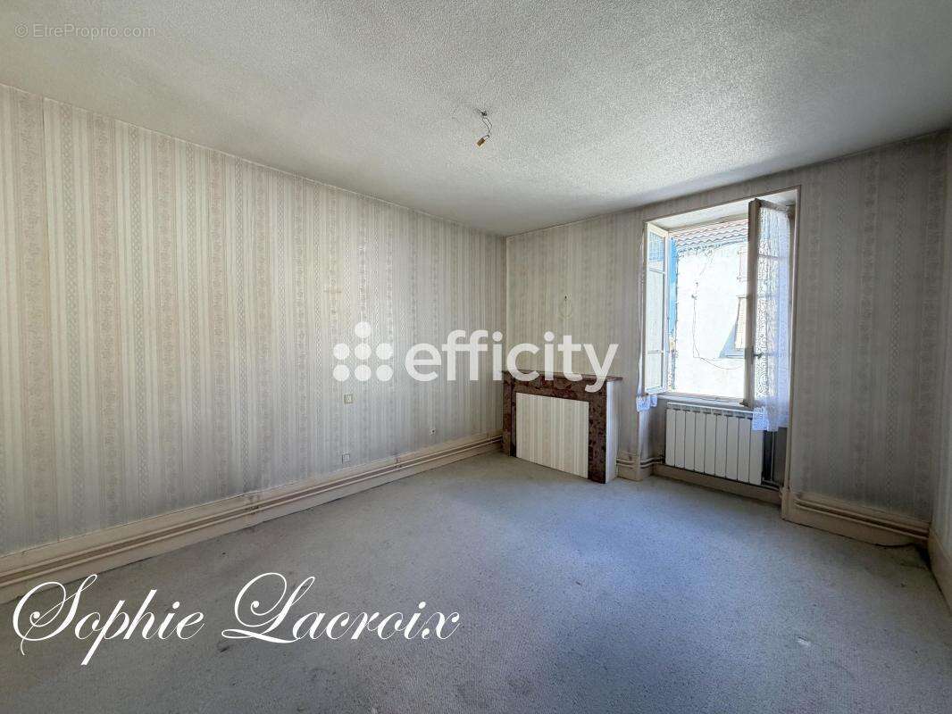 Maison à ANNEYRON