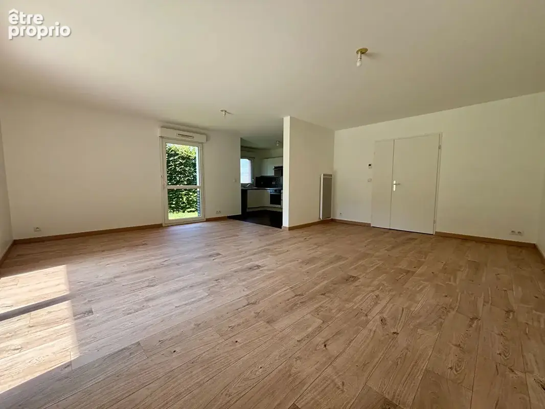 Appartement T4 à proximité des commerces à pieds! - photo 2
