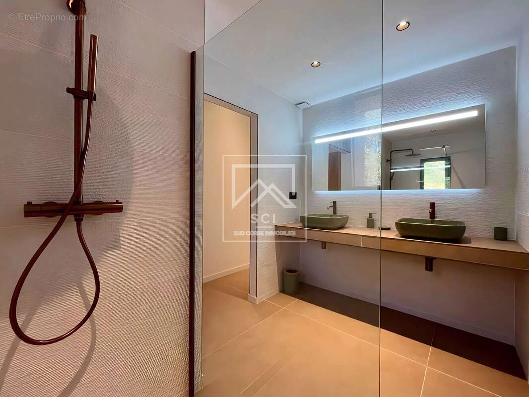 Maison à PORTO-VECCHIO