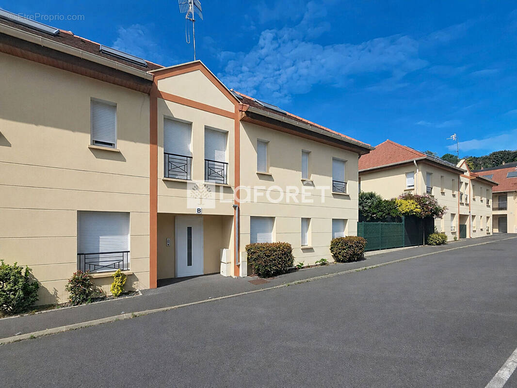 Appartement à LINAS