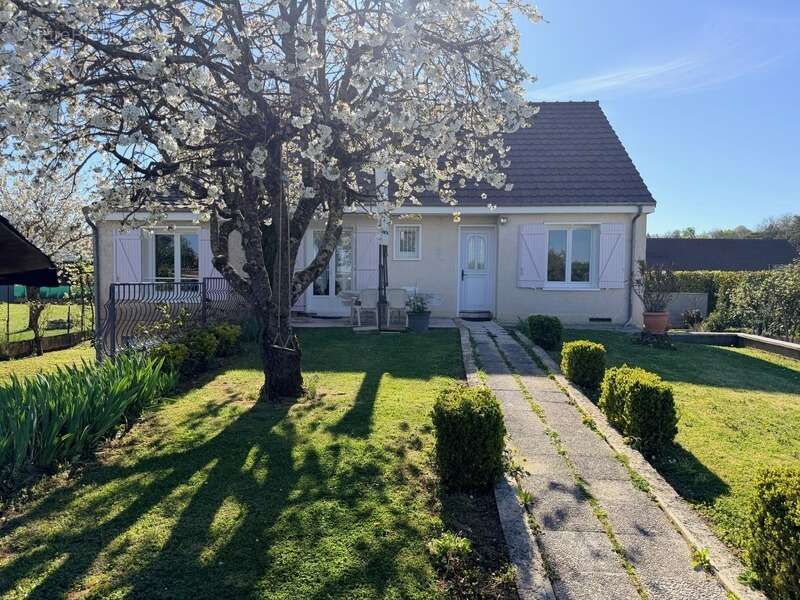 Maison à ROUVRES-EN-PLAINE