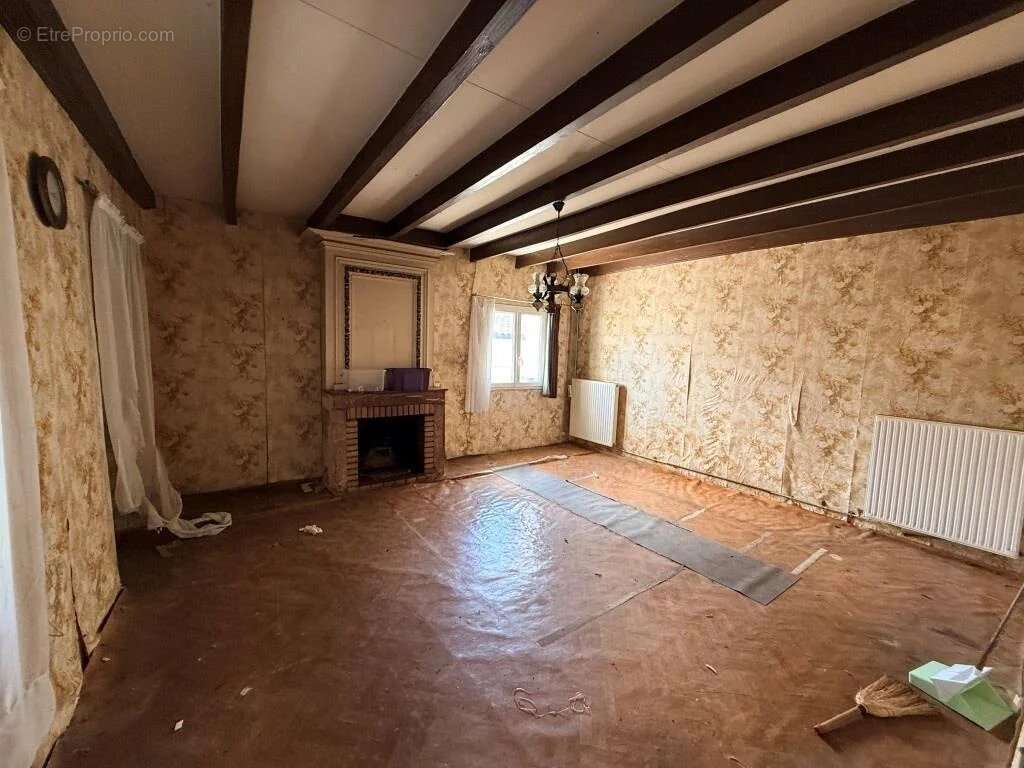 Maison à SAINT-GIRONS-D'AIGUEVIVES