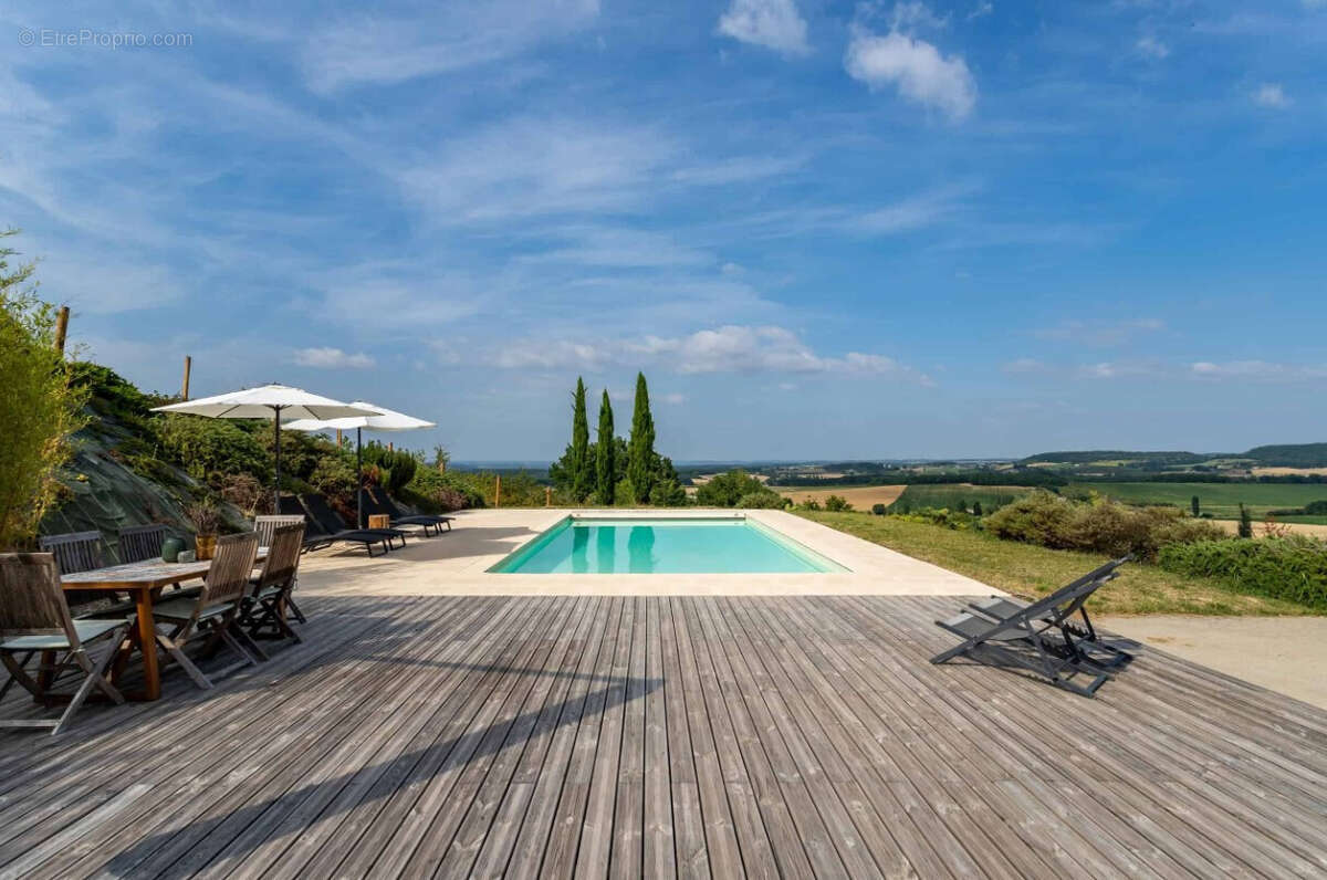 Maison à VILLENEUVE-SUR-LOT