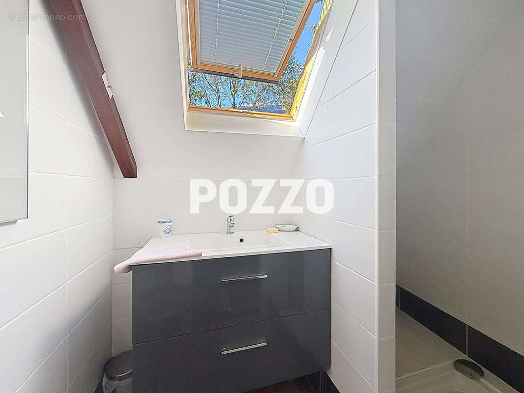 Maison à SAINT-PAIR-SUR-MER