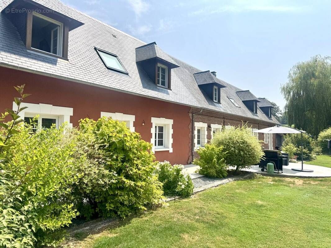 Maison à SAINT-VAAST-DIEPPEDALLE