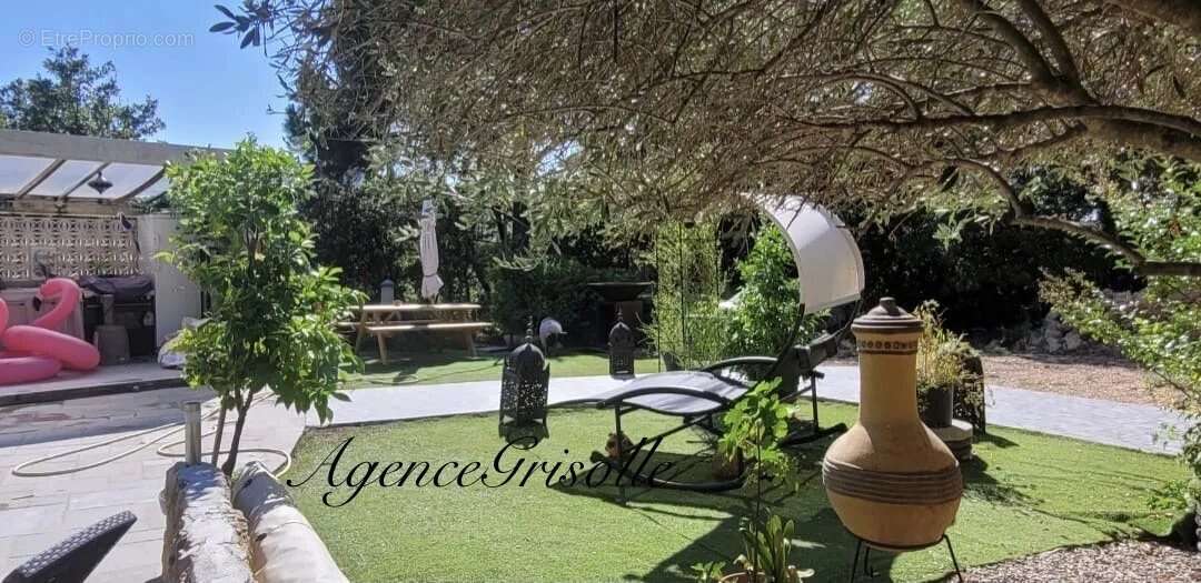 Maison à BESSE-SUR-ISSOLE