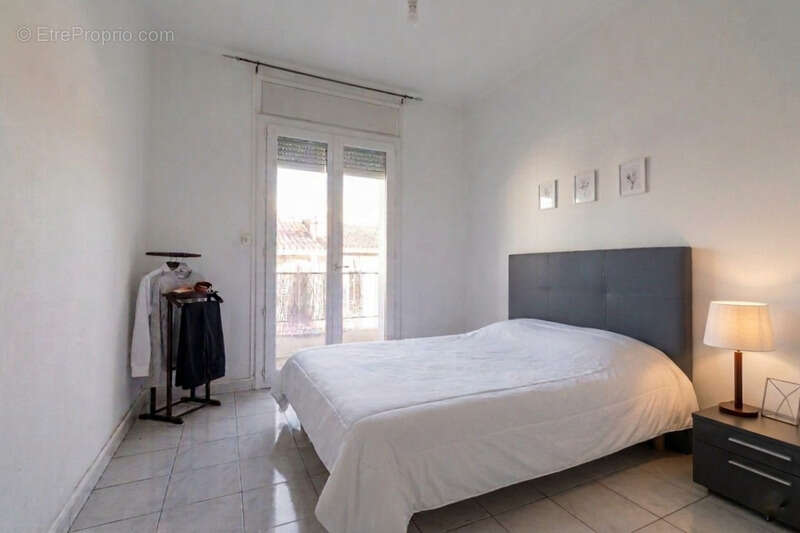 Appartement à MARSEILLE-4E