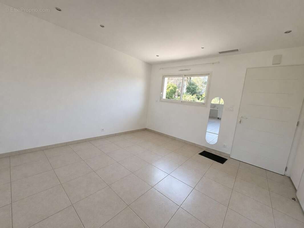 Maison 109 m² à Hagetmau  - photo 3