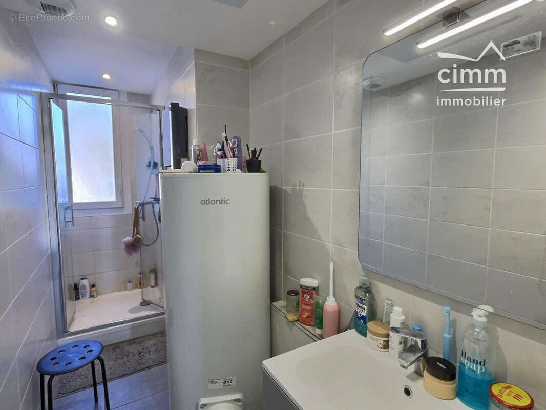 Appartement à FONTAINE