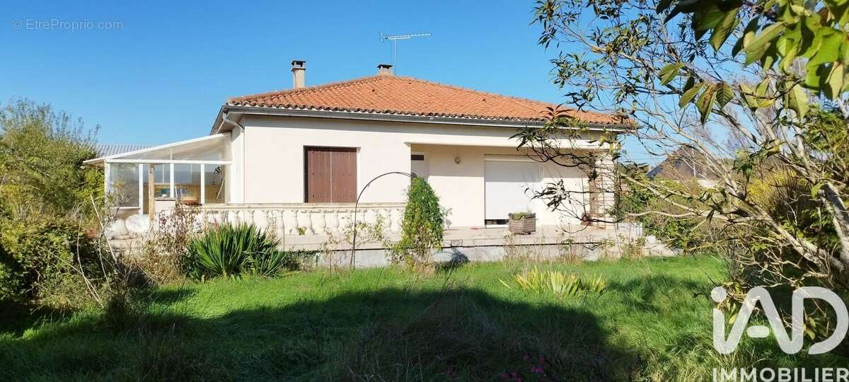 Photo 3 - Maison à SAINT-MANDE-SUR-BREDOIRE