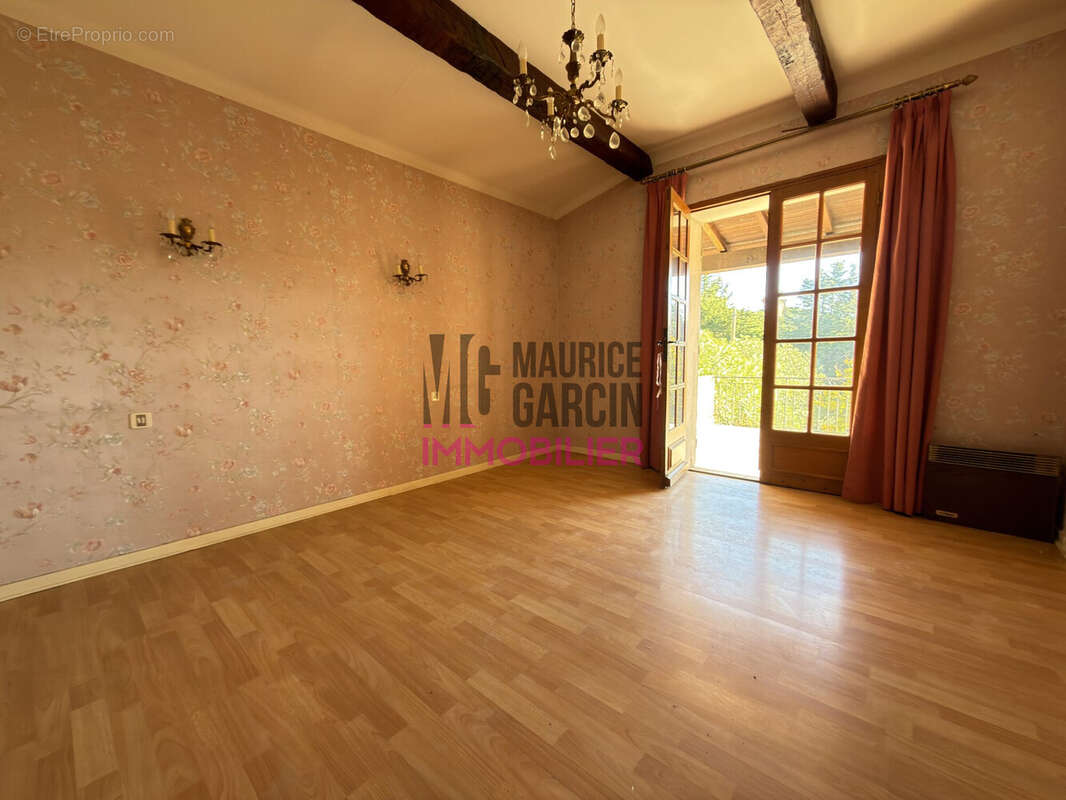 Maison à LORIOL-DU-COMTAT