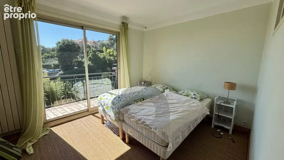 MENTON - Secteur Garavan - 4 pièces de 159,06 m² avec aperçu mer - photo 12