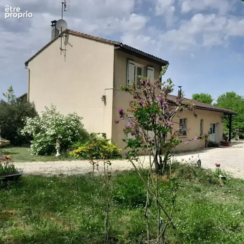 Maison à vendre 6 pièces AIGRE (16) - photo 2