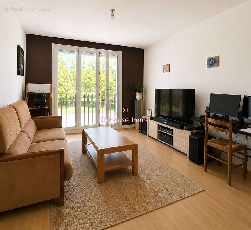 Appartement à LA CHAPELLE-SAINT-LUC