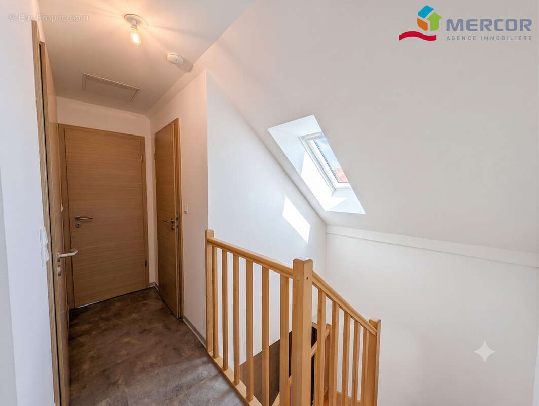 Appartement 92 m² à Neugartheim-Ittlenheim  - photo 9