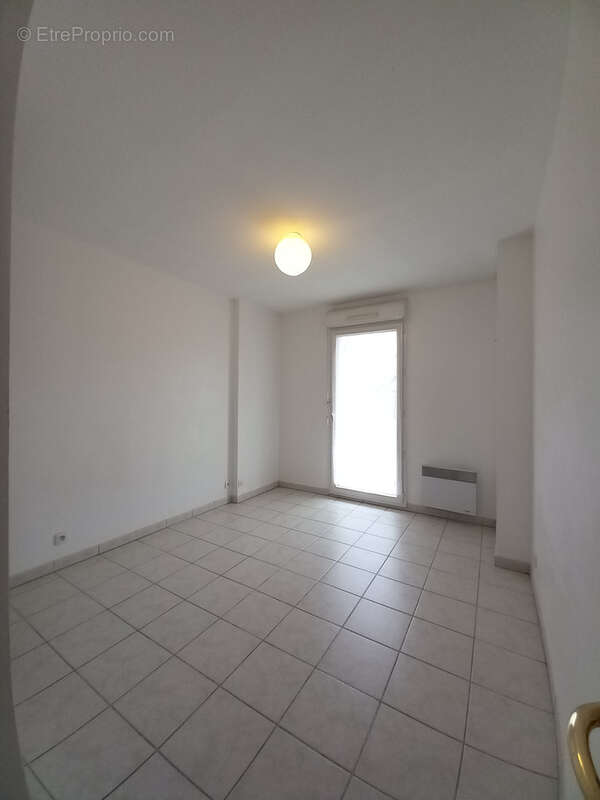 Appartement à MOUANS-SARTOUX