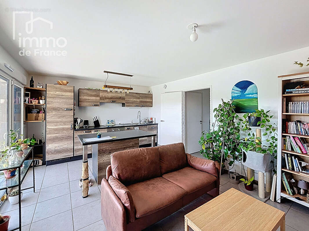 Appartement à VALLEIRY