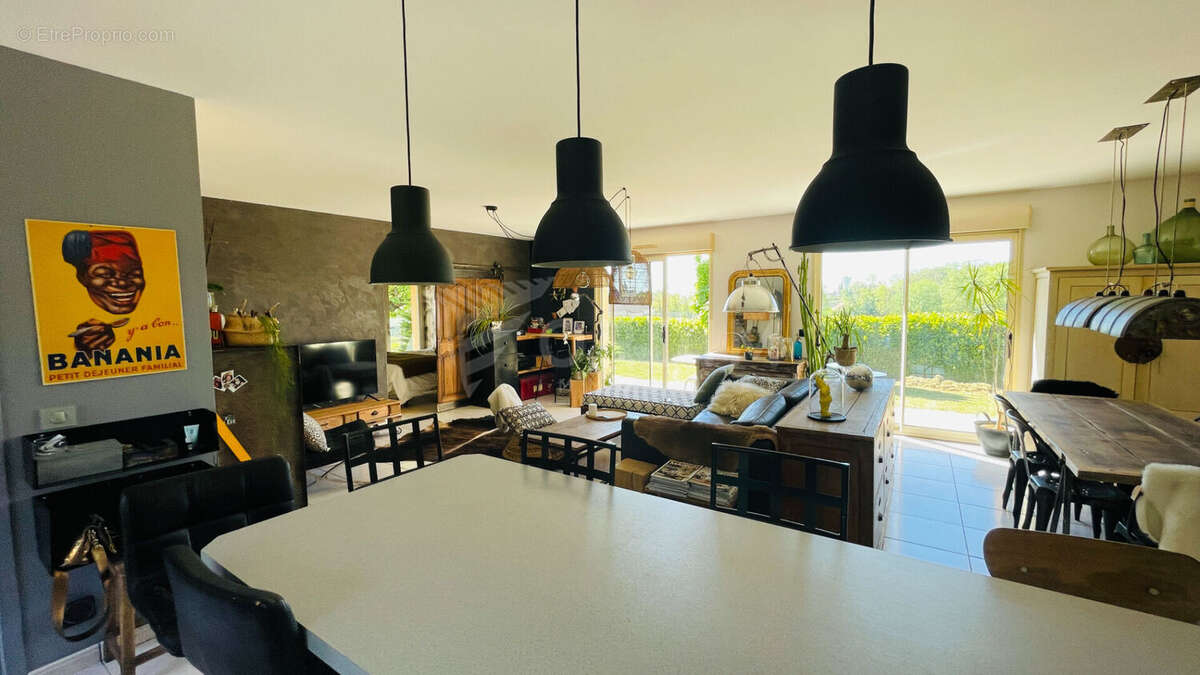 Maison à FLOGNY-LA-CHAPELLE