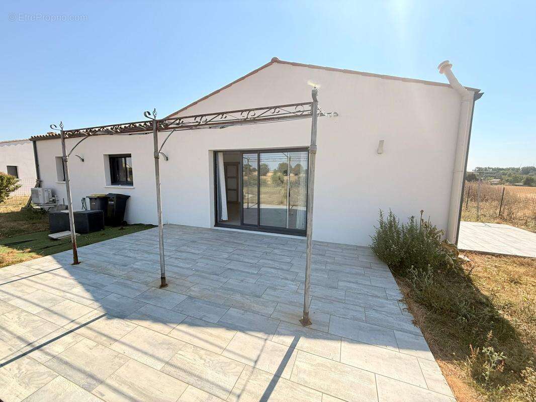 Maison À Vendre - photo 2