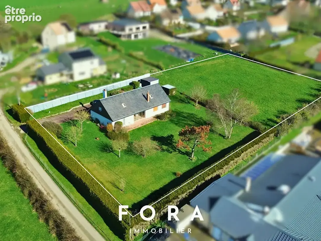 Pavillon d'architecte de 190m² situé sur les hauteurs de Condé-en-Normandie ! - photo 1