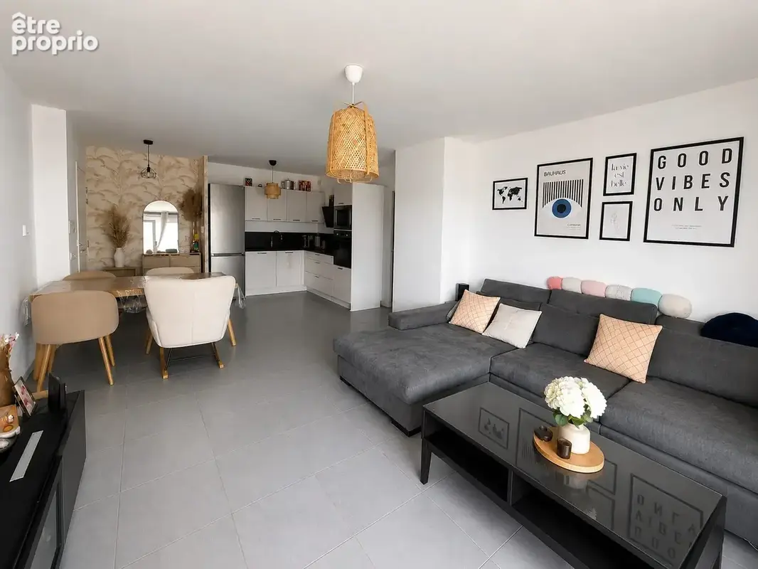 Appartement 63 m² à Vitrolles  - photo 3