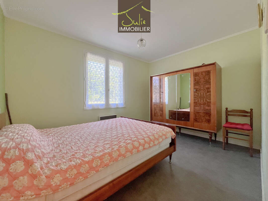 Maison à LA CHAPELLE-SAINT-LAURENT