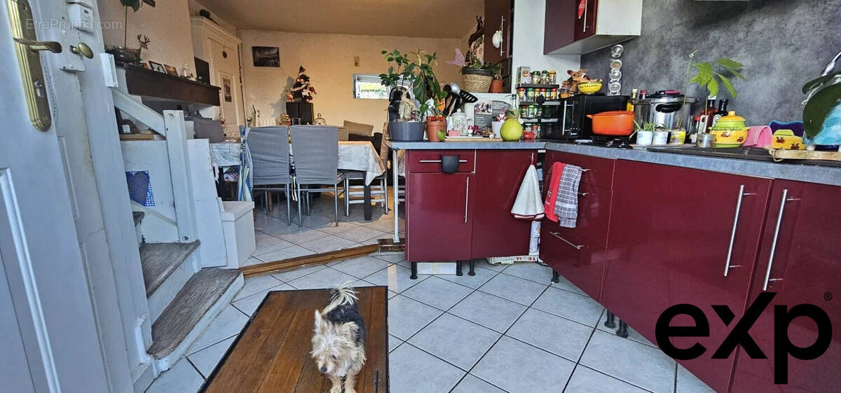 Maison à SAINT-DENIS-EN-BUGEY