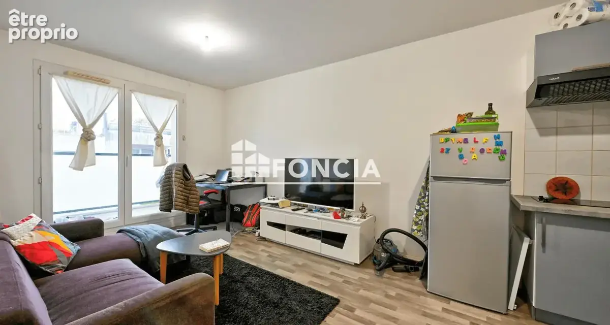 À vendre – Charmant 2 pièces avec loggia et parking à Cergy-le-Haut - photo 3