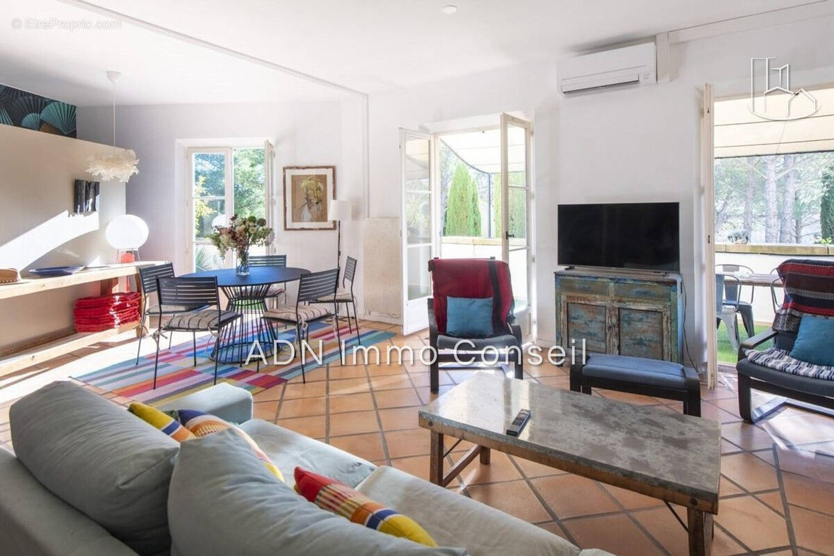 Appartement à MALLEMORT