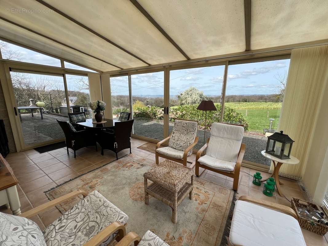 Jolie maison 6 pièces et 2500m2 au calme - photo 5