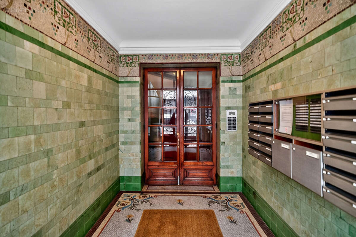 Appartement à PARIS-15E