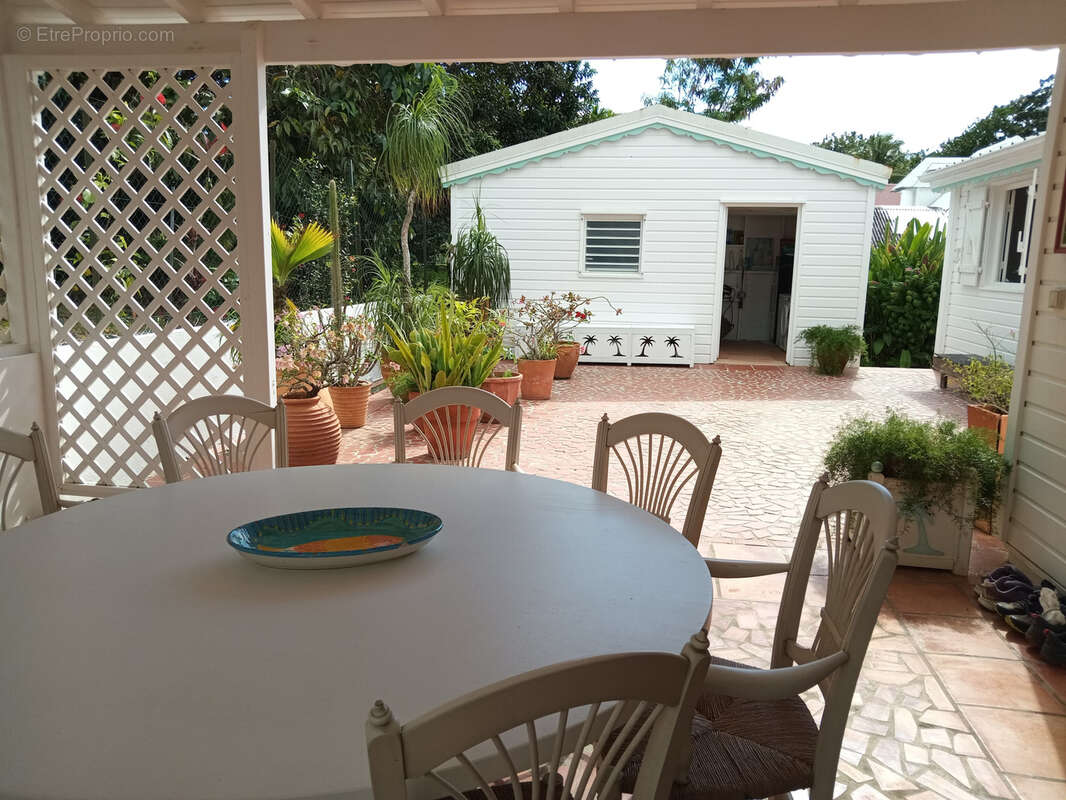 Maison à PETIT-BOURG