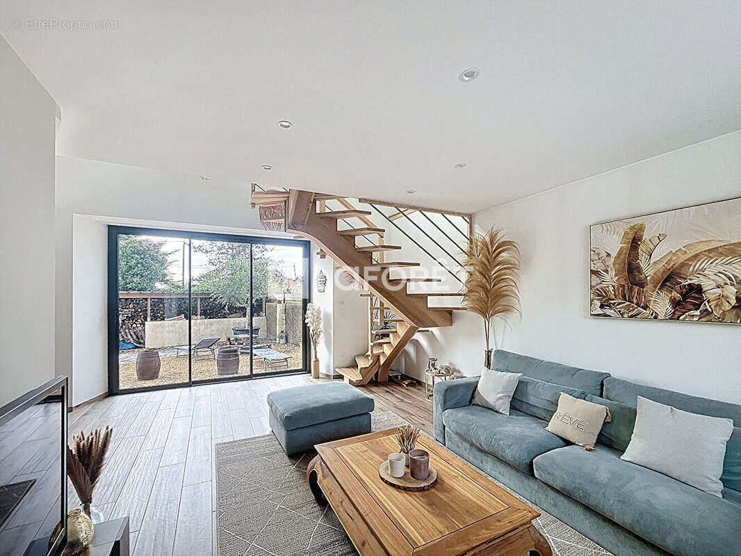 Maison à SAINT-BOMER-LES-FORGES