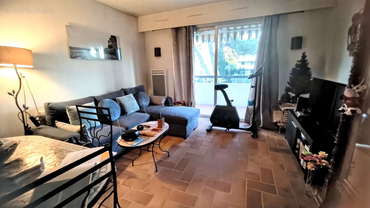 Appartement à FREJUS