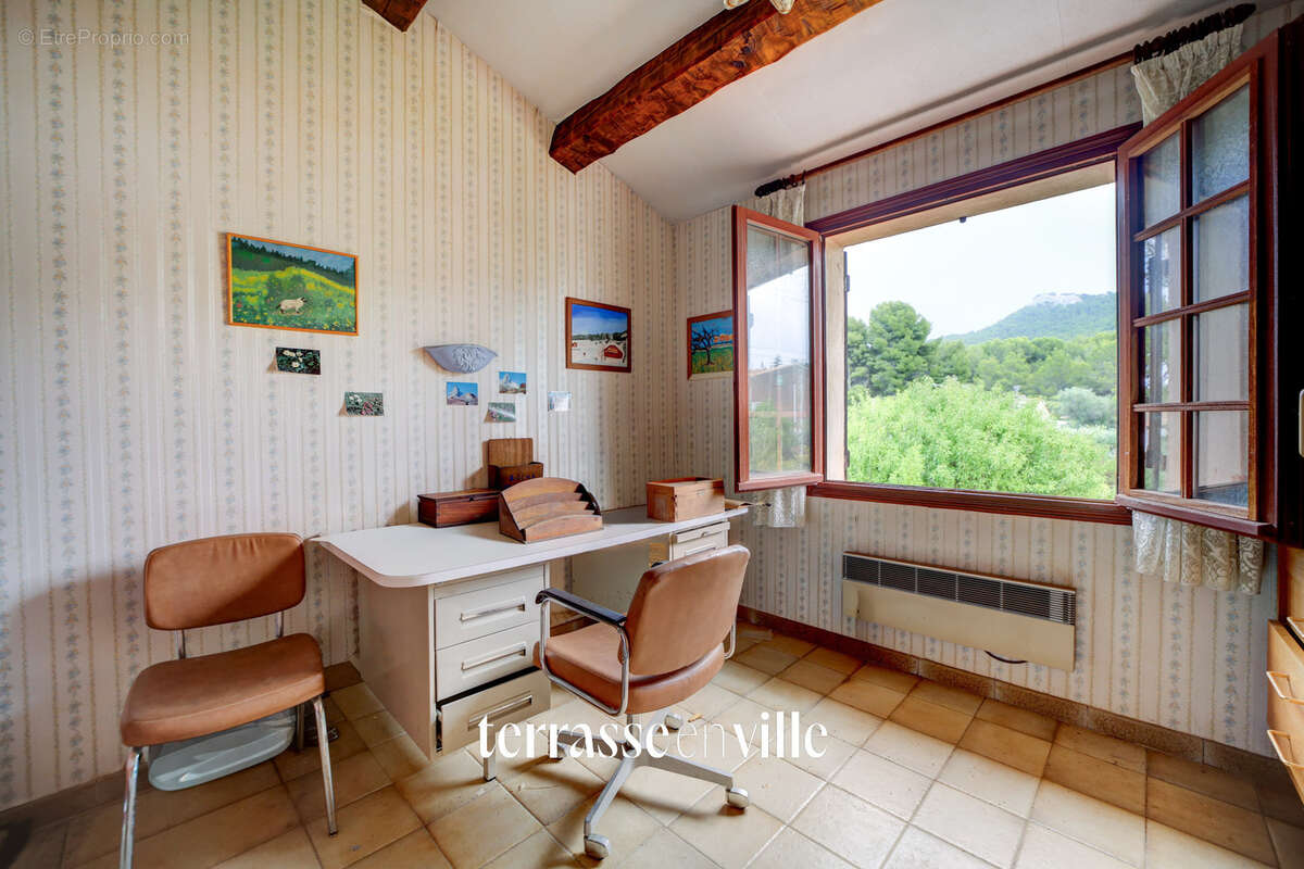 Saint cyr sur mer - super baumelles - maison t5 - proche mer - garage - 715000€ - photo 14