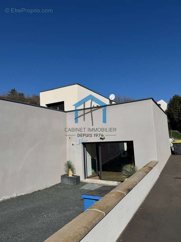 Maison à CELLIEU