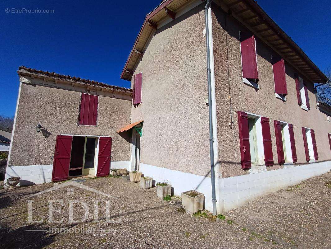 Maison familiale de 225m² - photo 3